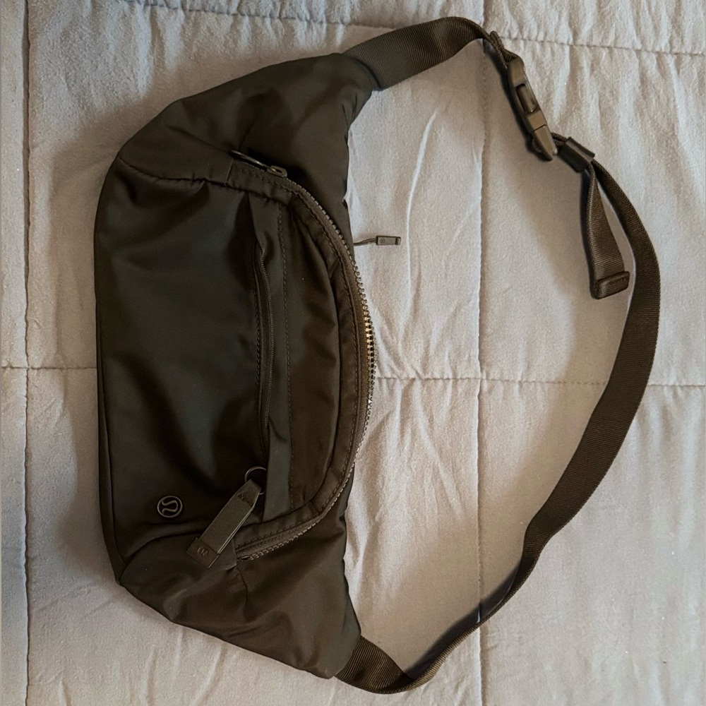Black Lemon Fanny Pack